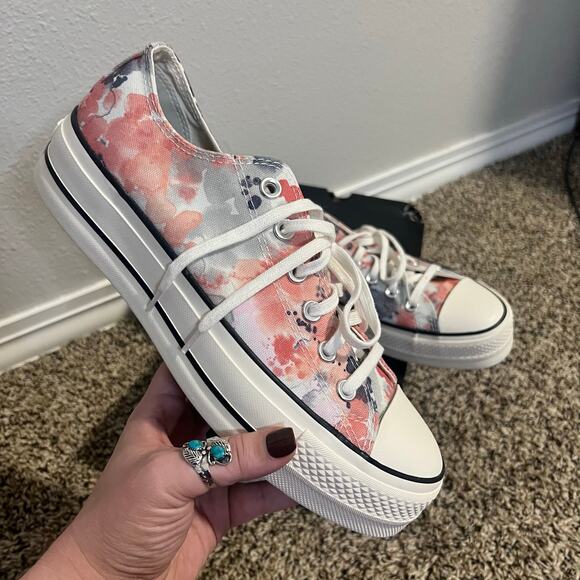 NIB Floral Platform Converse Size 9 - Picture 2 of 6